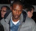 Eric Abidal arrive au siège de la Fédération française de Football, à Paris, le 9 novembre 2009.