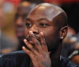 William Gallas en pleine réflexion, lors du premier jour du tournoi BNP Paribas de Bercy, au Palais Omnisport de Paris Bercy, le 9 novembre 2009.
