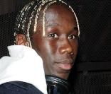 Bakary Sagna arrive au siège de la Fédération française de Football, à Paris, le 9 novembre 2009.