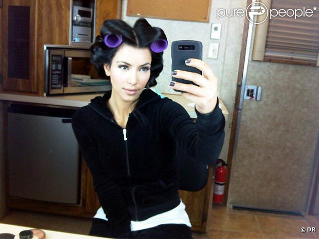  
kim kardashian sur le tournage de la série Les Experts