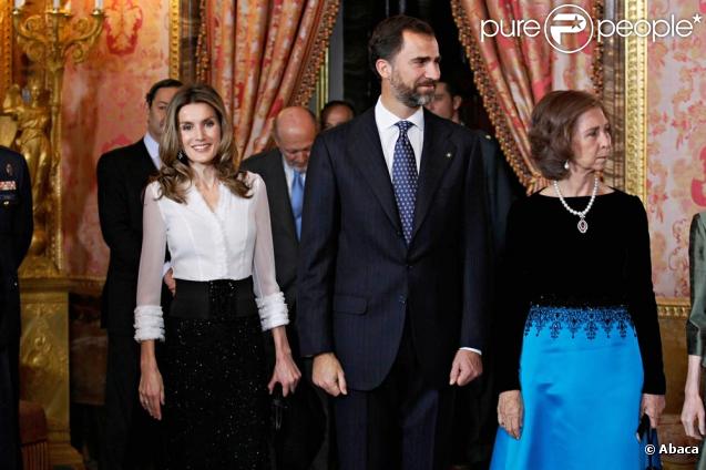Letizia d'Espagne au Palais Royal pour la visite officielle du président Hongrois avec son Prince Felipe 