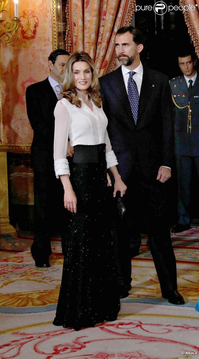 Letizia d'Espagne au Palais Royal pour la visite officielle du président Hongrois avec son Prince Felipe 
