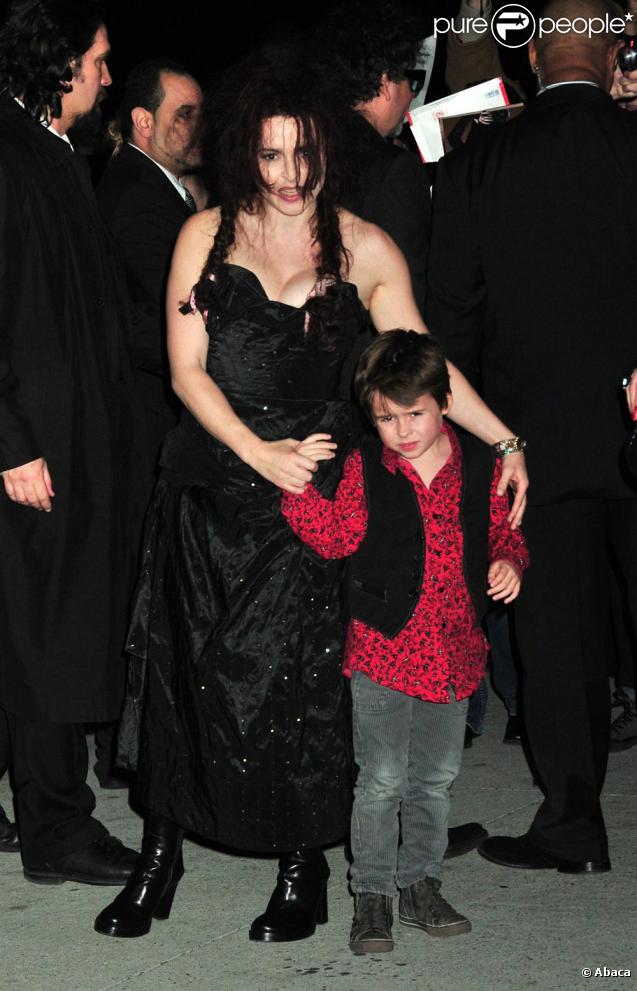 Helena Bonham-Carter et son fils Billy-Ray à la soirée en l'honneur de Tim Burton à New York le 17/11/09