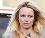 Pamela Anderson : Quand elle oublie ses artifices, elle est vraiment mieux ! Quel gâchis !