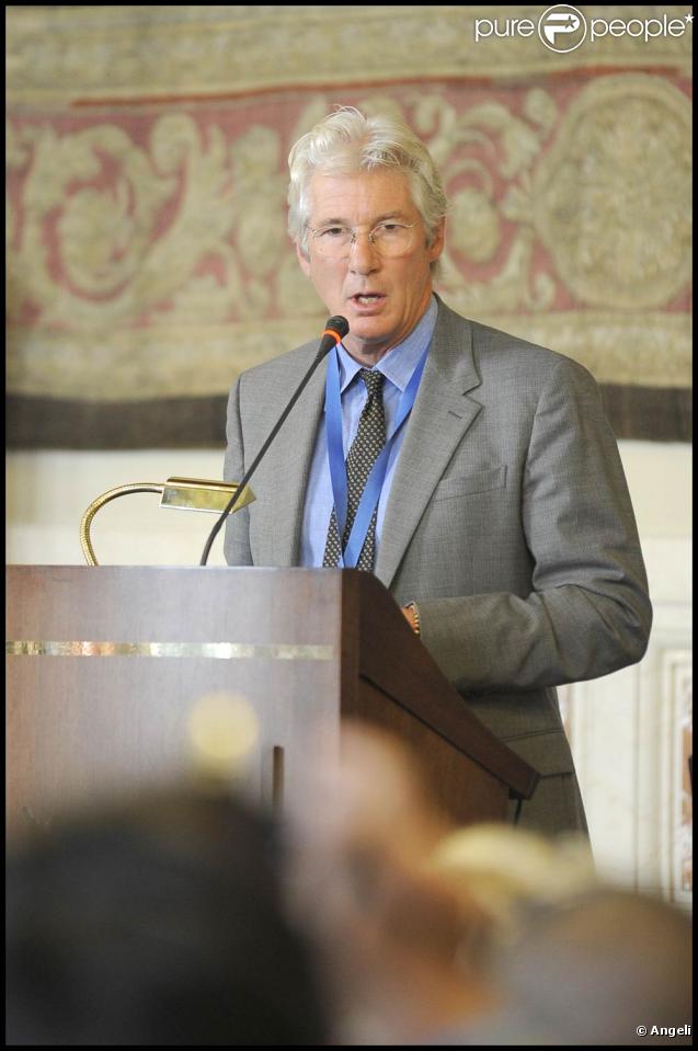 Le Dalaï Lama a été reçu à Rome par Gianfranco Fini, et a pu compter sur l'indéfectible soutien de son ami Richard Gere dans l'appel qu'il a lancé à la Chine