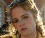 Juliet Lemonnier est Caroline Mantero 