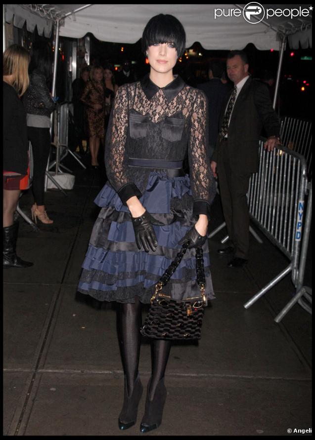 Agyness Deyn lors de la première du film Twilight II à New York le 19 novembre 2009