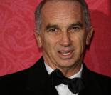 Alain Terzian est... de nouveau papa !