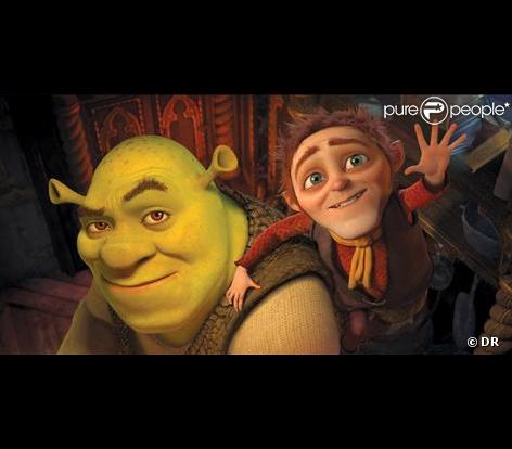 Shrek Forever After - le 4e épisode des aventures de l'ogre vert qui pose ici avec le Nain Tracassin 