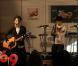 Les Jonas Brothers en live sur le plateau du  6/9  d'NRJ interprètent  Lovebug .