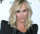 La belle Jenny McCarthy pour le lancement du jeu  Your Shape , disponible sur Wii, qui s'est tenu au Hyde Lounge de Los Angeles, le 2 décembre 2009.