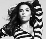 Eva Longoria superbe pour Bebe Sport et... très bien accompagnée 