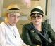 Kelly Osbourne et Luke Worral sont complémentaires comme... les oeufs et le bacon ! Cheveux blonds platines, lunettes Rayban Wayfarer, t-shirts vintage et borsalino... parfois on a même du mal à les différencier !
