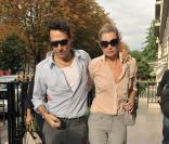 Kate Moss est l\'une des plus grandes icônes de mode, alors forcément, si la Brindille réussit à se procurer tous les derniers it-bags, il lui fallait forcément un... it-boyfriend ! Avec Jamie Hince, ils sont de parfaits sosies de look ! Un couple aus