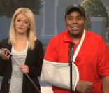 Blake Lively dans  Saturday Night Live , dans un sketch sur Tiger Woods