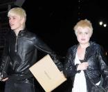 Kelly Osbourne et son chéri Luke Worrall, le 13 mai 2009.