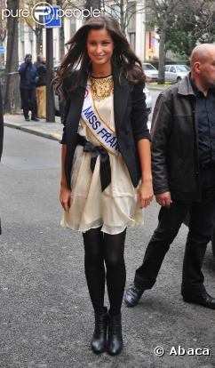 Si chaque année, nos Miss ressemblent plus à des sapins de Noël qu'à des gravures de mode, il semble que Malika Ménard alias Miss France 2010 ait décidé de bouleverser les codes ! Ravissante !