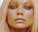 La belle Peta Wilson en couverture de Panorama.