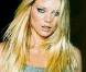La belle Peta Wilson en couverture de Gear.