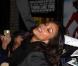 Zoe Saldana quitte le théâtre Ed Sullivan après avoir participé au Late Show de David Letterman à New York le 14 décembre 2009