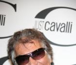 Du beau monde pour l' ouverture de la boutique Roberto Cavalli à Paris...