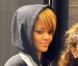 Rihanna fait du shopping chez Barney's New York à Beverly Hills le 22 novembre 2009