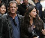 Mel Gibson et sa compagne Oksana Gregorieva attendent un enfant.
