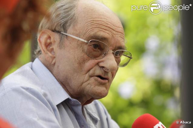 Sim est décédé le 6 septembre 2009 