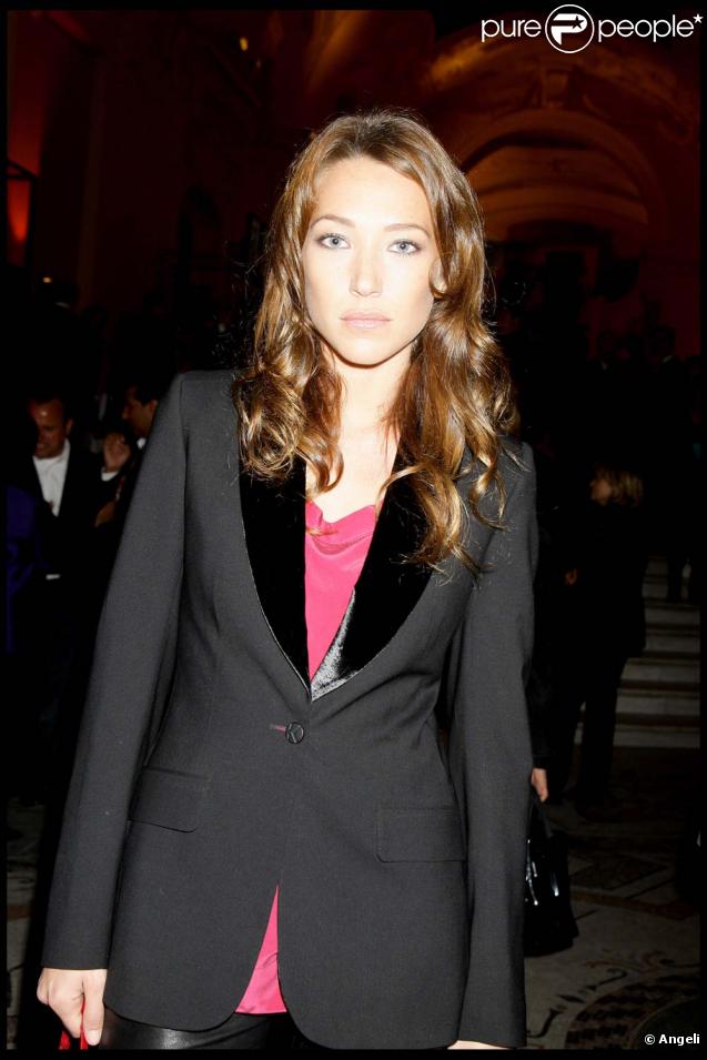 Laura Smet a tenté de se suicider, lundi 4 janvier 2010 à Paris.