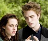 Kristen Stewart et Robert Pattinson dans Twilight 2 