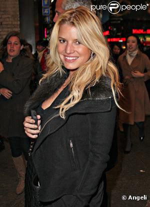 Jessica Simpson à New York le 7 janvier est allée voir sa soeur dans la comédie musicale Chicago