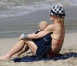 Gwen Stefani et Gavin Rossdale sont à Saint-Barthélémy avec leurs enfants Kingston et Zuma le 4 janvier 2009