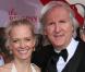 James Cameron et sa femme la comédienne Suzy Amis, à l'occasion de la grande cérémonie des Golden Globe Awards, au Beverly Hills Hotel, à Los Angeles, le 17 janvier 2010.