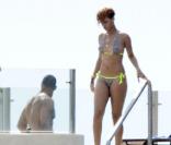 Rihanna profite d'un moment romantique avec son nouvel amoureux Matt Kemp au Mexique le 4 janvier 2010.