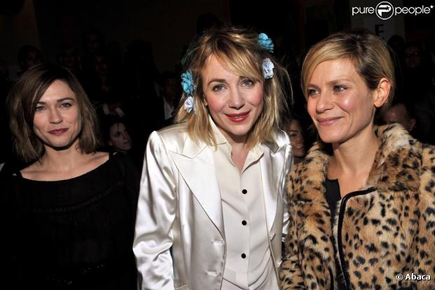 Marina Foïs, Julie Depardieu et Marie-Josée Croze au défilé Etam le 25 janvier 2010 au Ritz