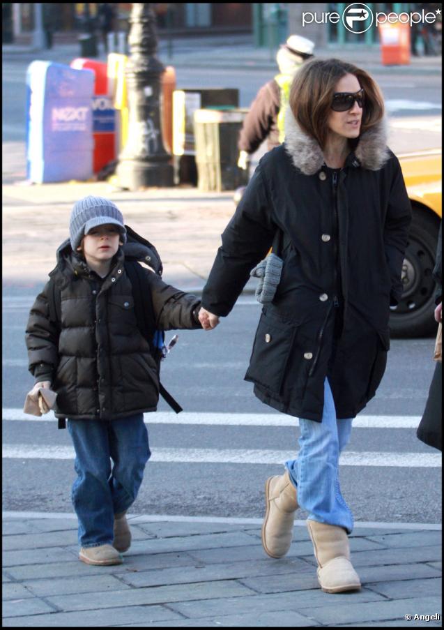 Sarah Jessica Parker emmène son fils James Wilkie à l'école le 26 janvier 2010 à New York