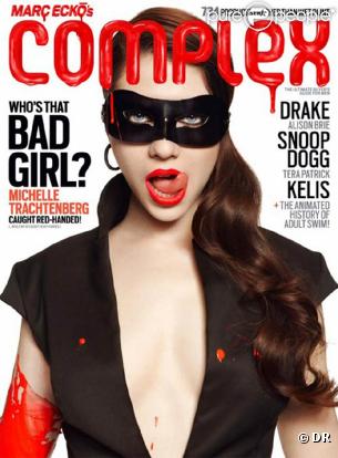 La jolie Michelle Trachtenberg en couverture du magazine  Complex . 