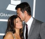 Fergie et Josh Duhamel lors des Grammy Awards le 31 janvier 2010