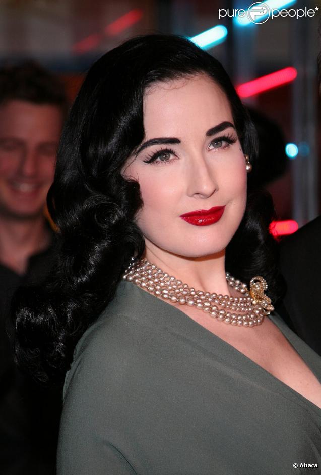 Dita Von Teese lors de la soirée chocolat de la marque Lambertz à Cologne en Allemagne le 1er février 2010