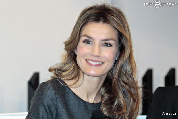 Letizia d'Espagne à Madrid lors d'une remise de prix pour les Business Awards le 3/02/2010