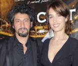 Radu Mihaileanu et Dolorès Chaplin à l'occasion de la grande soirée donnée pour les deux millions d'entrées au box-office du Concert, au Ritz Club, à l'Hôtel Ritz, à Paris, le 5 février 2010.