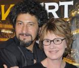 Radu Mihaileanu et Miou-Miou à l'occasion de la grande soirée donnée pour les deux millions d'entrées au box-office du Concert, au Ritz Club, à l'Hôtel Ritz, à Paris, le 5 février 2010.