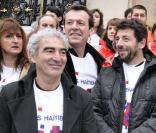  Raymond Domenech, Nathalie André, Jean-Luc Reichmann et Patrick Bruel lors du rassemblement à Neuilly-sur-Seine en faveur de Haïti le 7 février 2010 