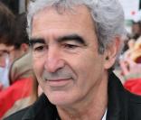 Raymond Domenech lors du rassemblement à Neuilly-sur-Seine en faveur de Haïti le 7 février 2010