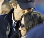 Demi Moore et Ashton Kutcher assistent au Superbowl au stade Sun  Life à Miami le 7 février 2010