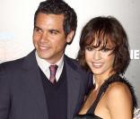 Jessica Alba et Cash Warren à la première de Valentine's Day à Los Angeles le 8 février 2010