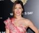 Jessica Biel à la première de Valentine's Day le 8 février 2010