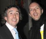 Steve Coogan et Chris Martin à l'occasion de la cérémonie des Evening Standard British Film Awards au Movieum de County Hall, à Londres, le 8 février 2010.