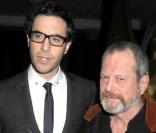Sacha Baron Cohen et Terry Gilliam à l'occasion de la cérémonie des Evening Standard British Film Awards au Movieum de County Hall, à Londres, le 8 février 2010.