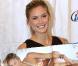 La divine Bar Refaeli à l'occasion du lancement du nouveau  Sports Illustrated Swimsuit Issue , au Gansevoort Hotel de New York, le 9 février 2010.